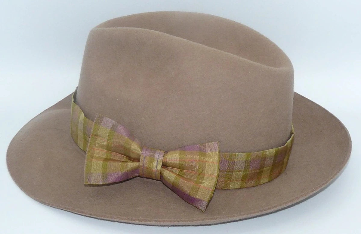 Composez votre ruban de chapeau PapHat en tartan marron