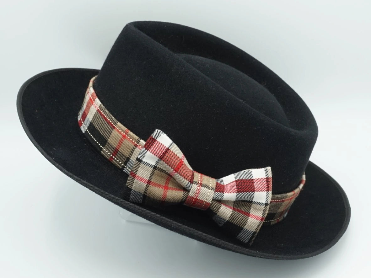 Composez votre ruban de chapeau PapHat en tartan sur homburg noir