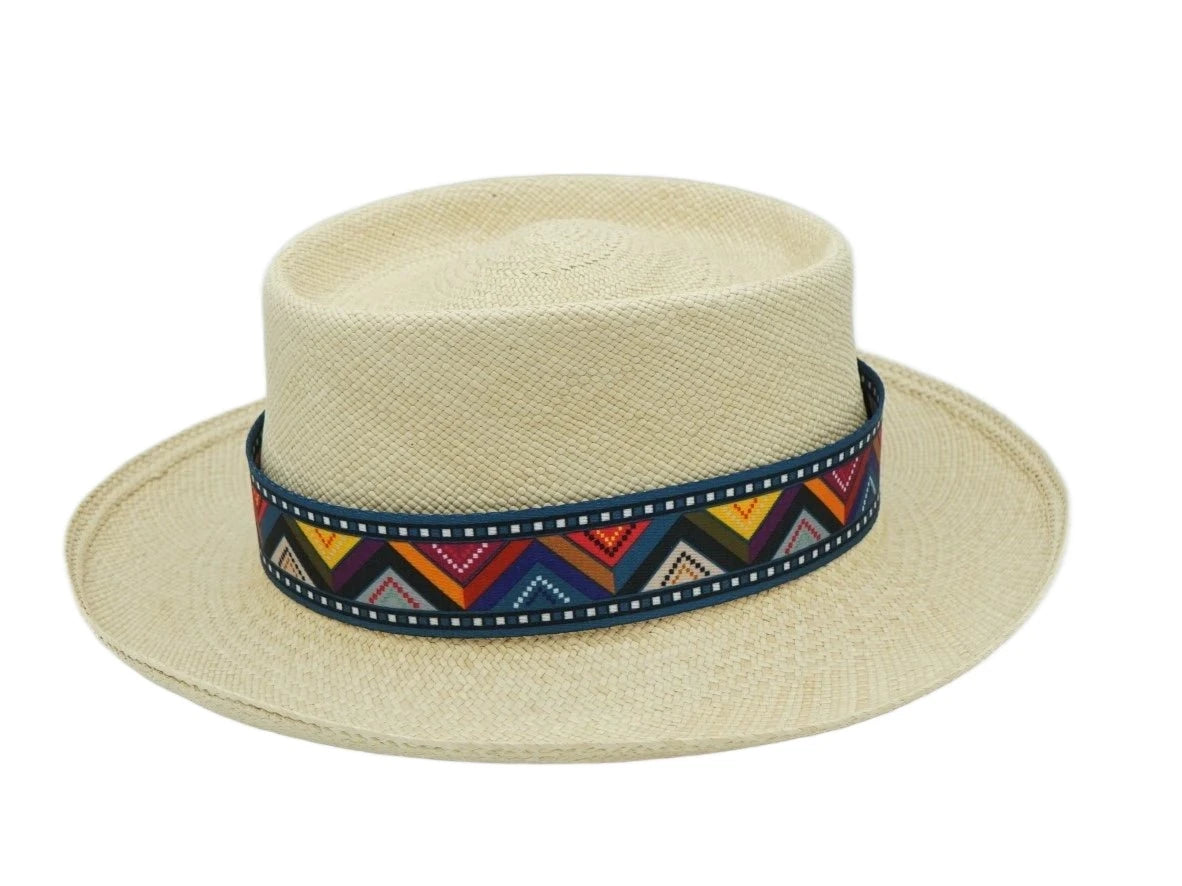 Ruban de chapeau ethnique PapHat Light "Gros Grain 1" sur un panama