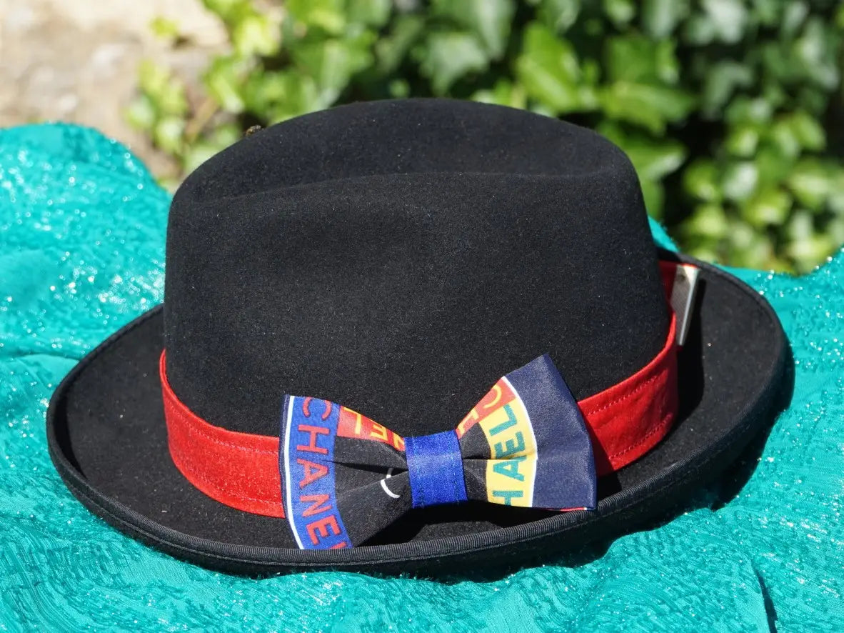 Ruban de chapeau PapHat Chanel, sur homburg