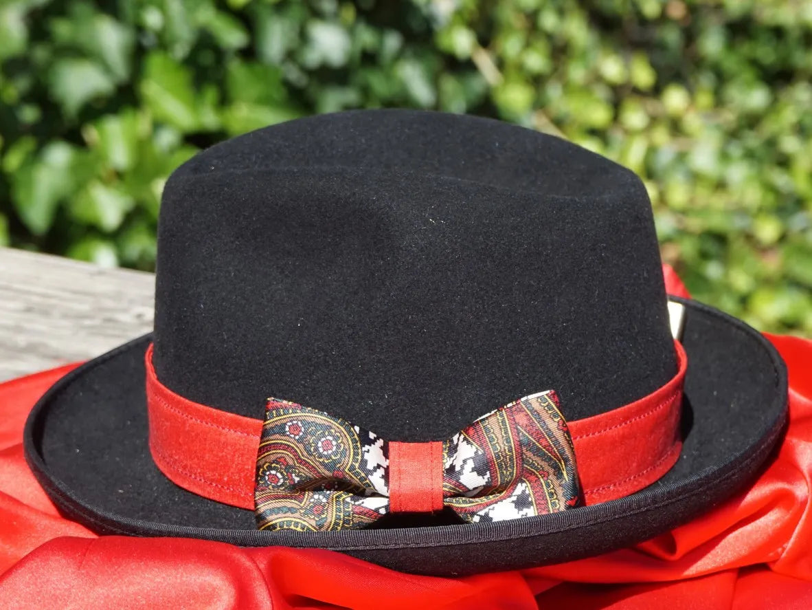 Ruban de chapeau PapHat Christian Dior sur un homburg