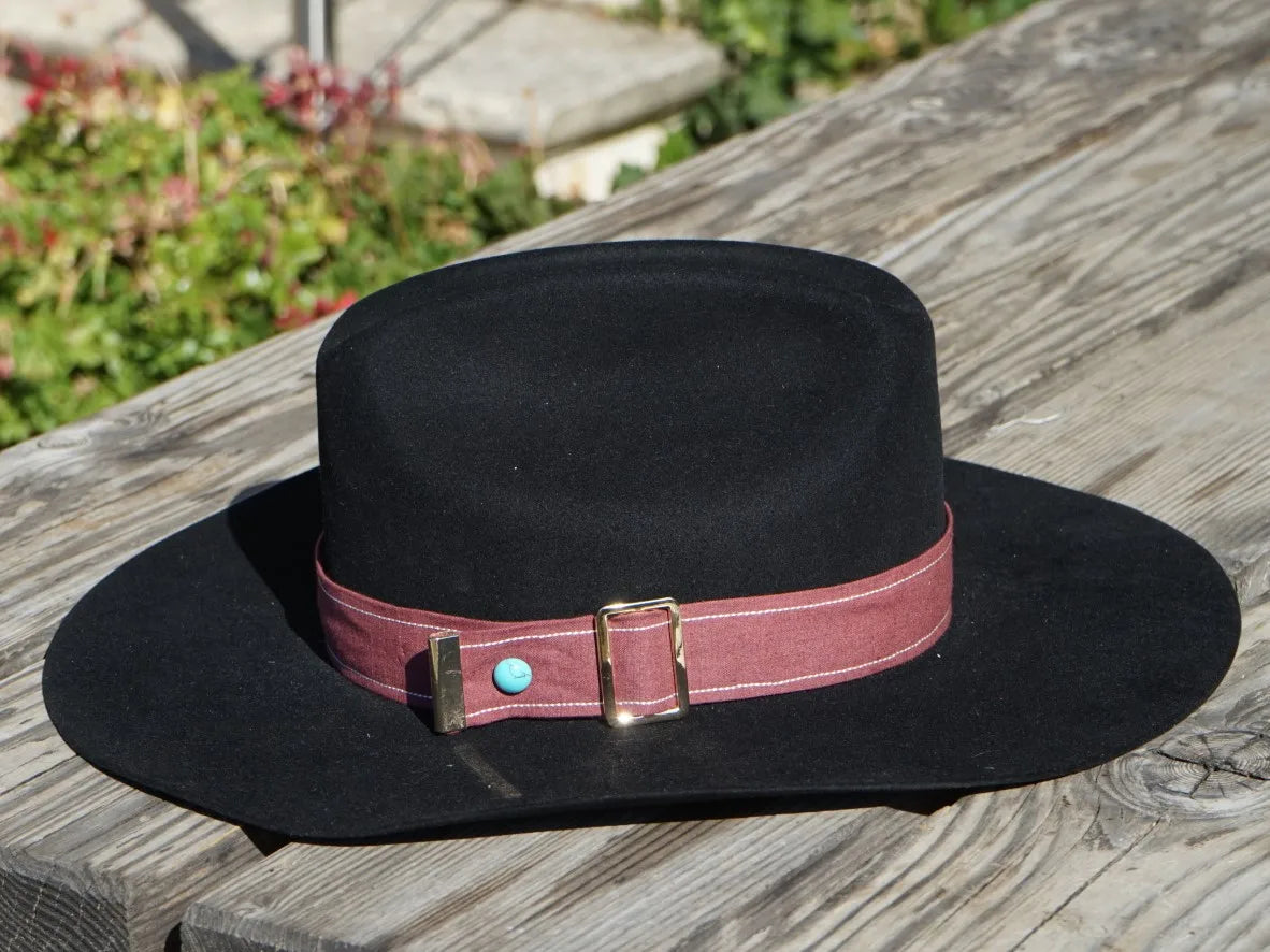 Ruban de Chapeau PapHat en Soie VillageSilk et Toile sur chapeau western, sa boucle ajustable