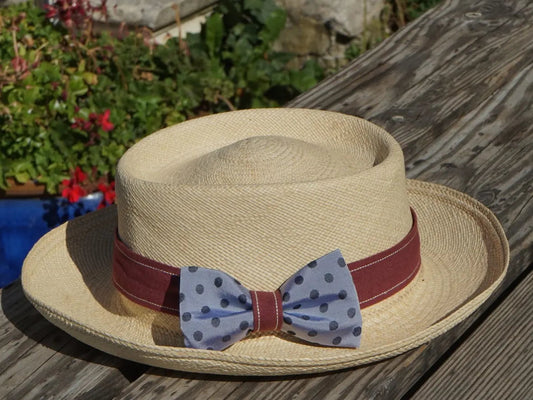 Ruban de Chapeau PapHat en Soie VillageSilk et Toile sur un panama