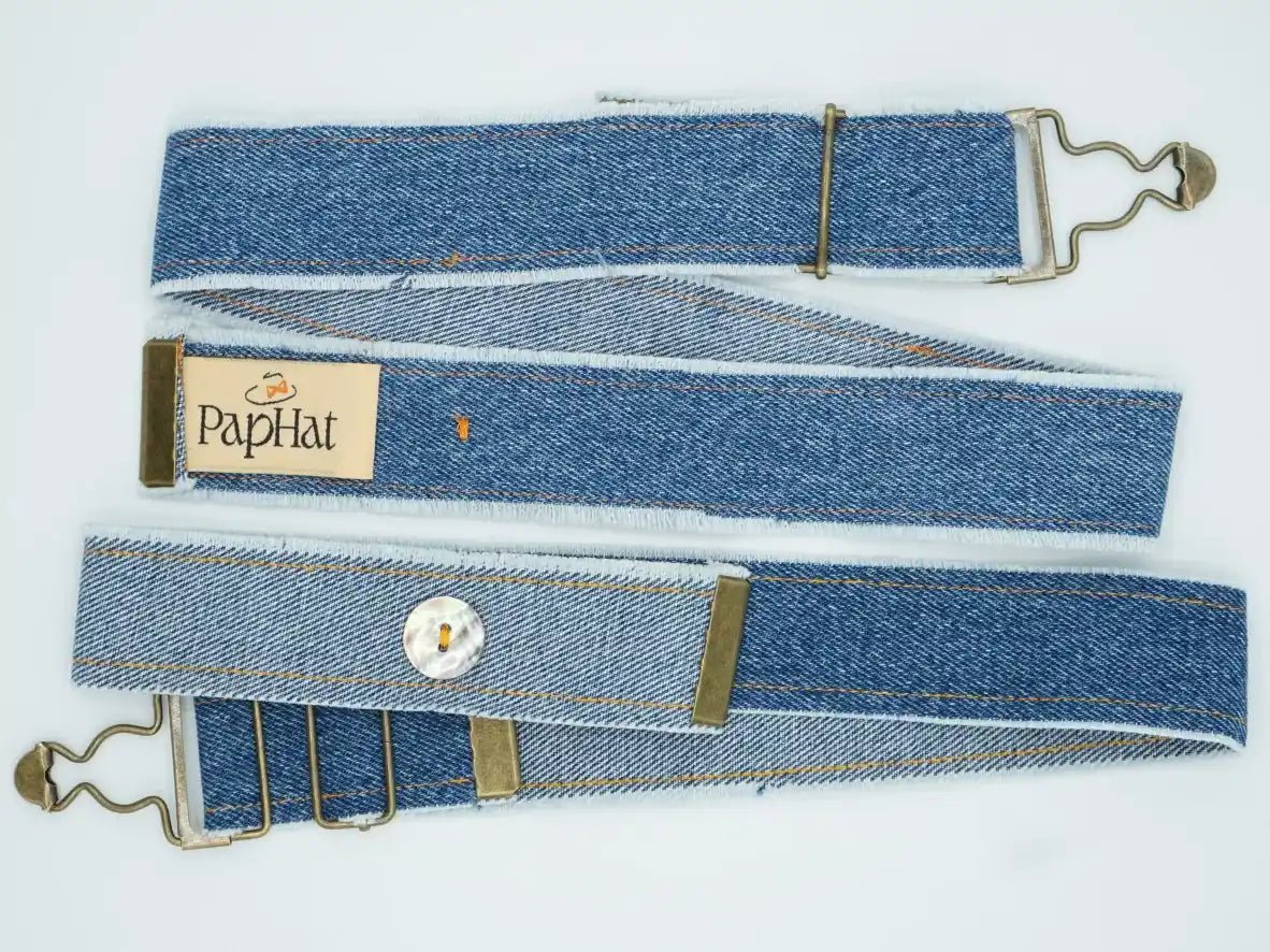 Ruban de chapeau PapHat "Esprit Jeans" en denim recyclé (Bleu ou Gris), ses finitions raffinées