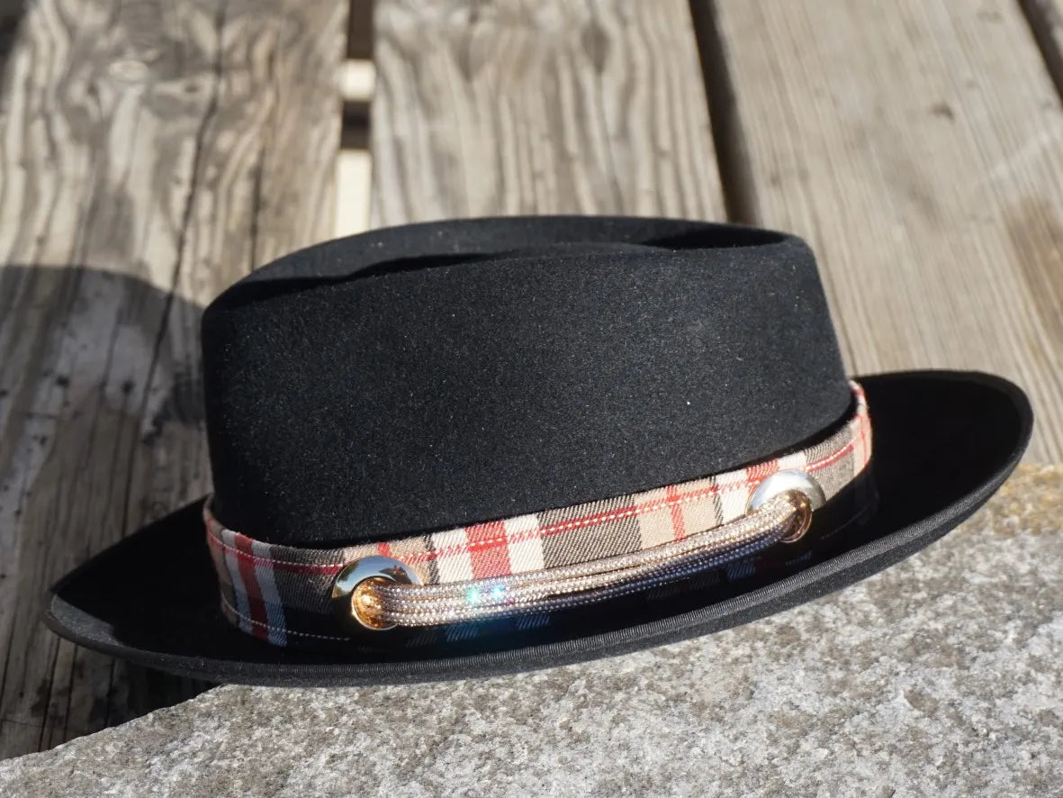 Ruban de chapeau PapHat "Hiver Glamour" tartan & strass, côté strass