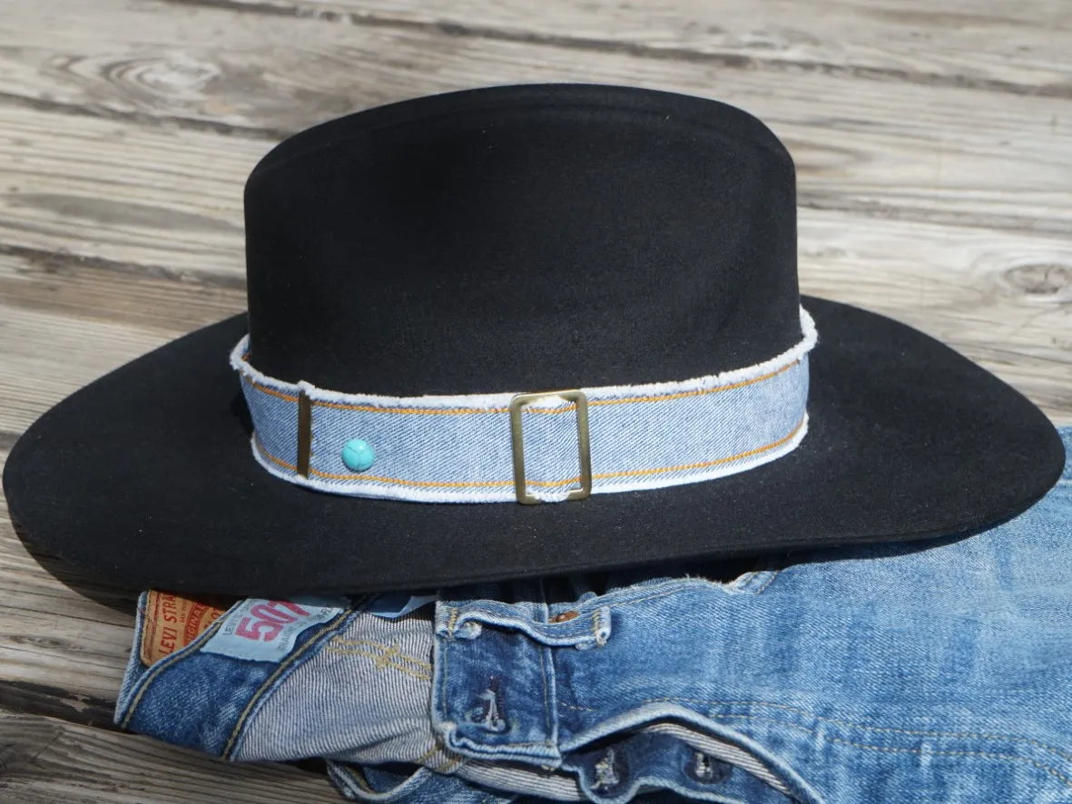 Ruban de chapeau PapHat inspiration nautique en jean recyclé, vue côté boucle ajustable