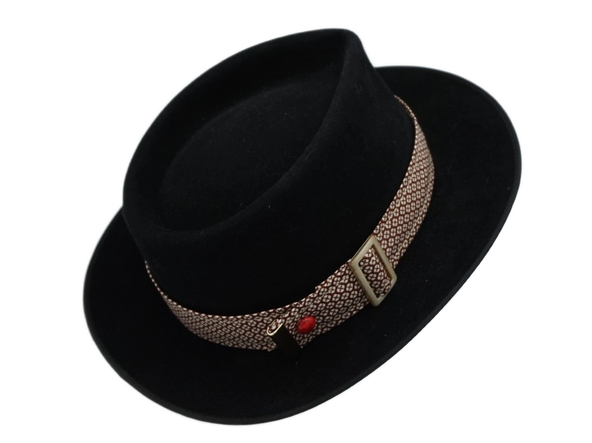 Ruban de chapeau PapHat "Smart & Simple" marron sur un homburg