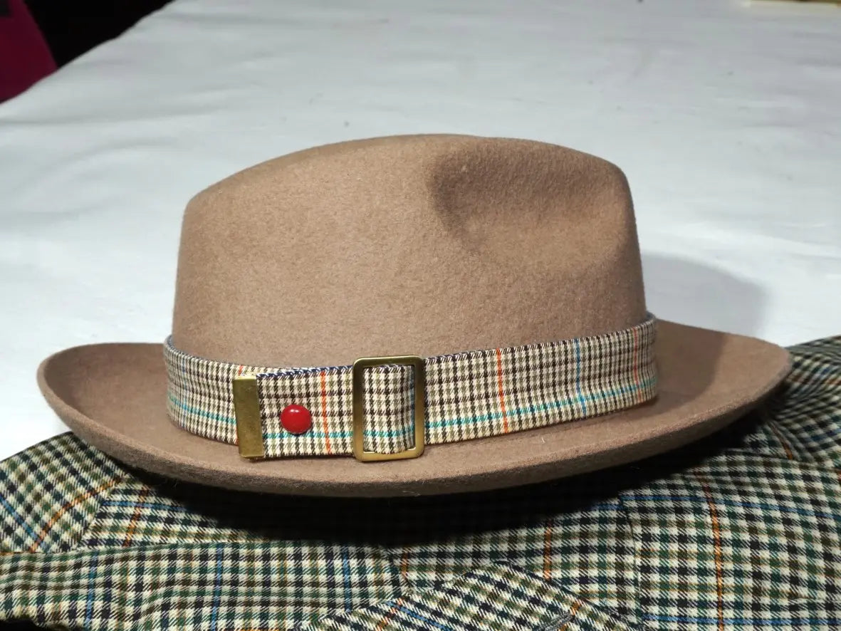 Ruban de chapeau réversible PapHat Reverso tartan & pied de poule (marron) sur fédora