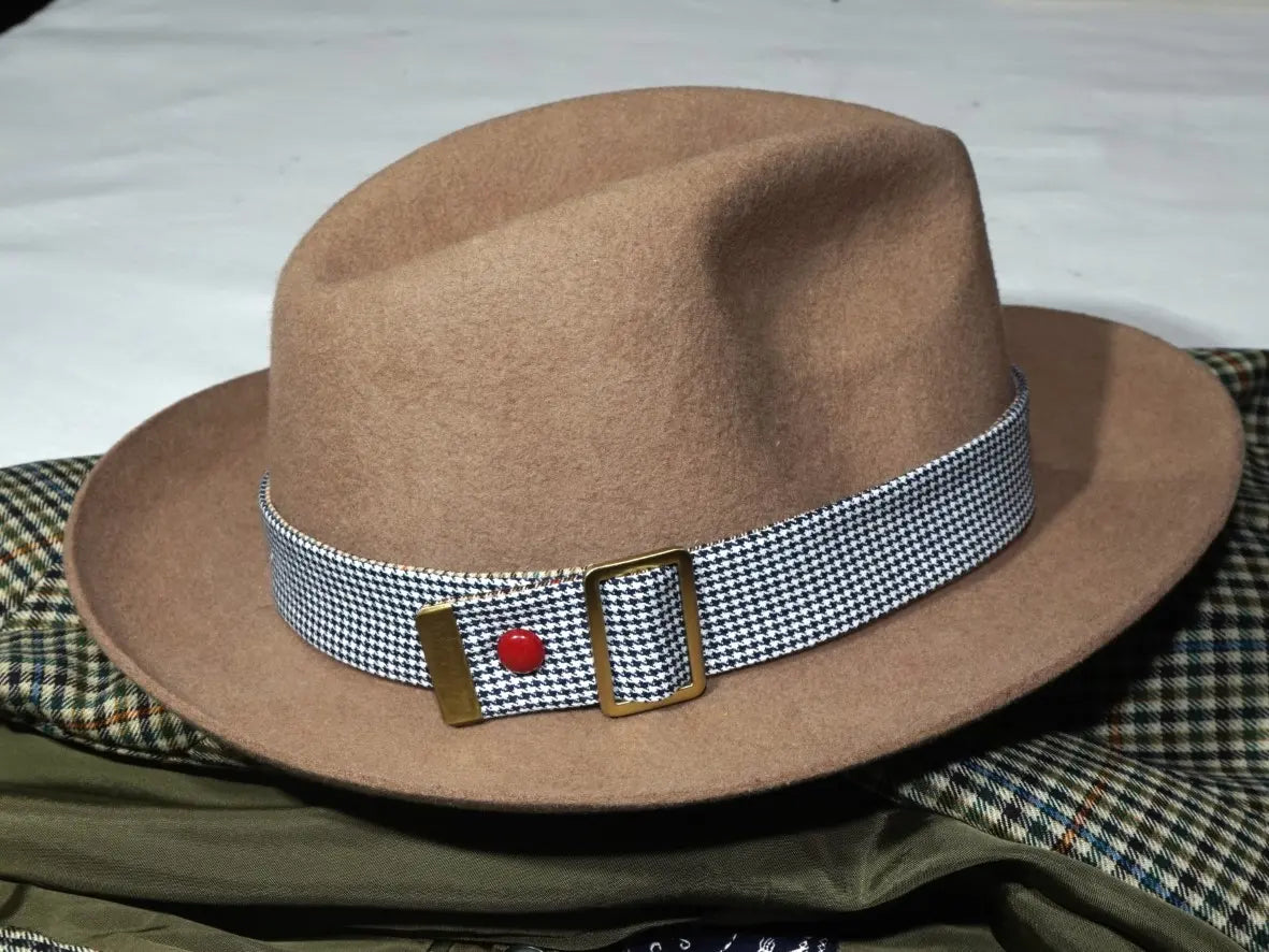 Ruban de chapeau réversible PapHat Reverso tartan & pied de poule (noir et blanc) sur fédora